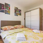 דירה Three-bedroom In מדולין